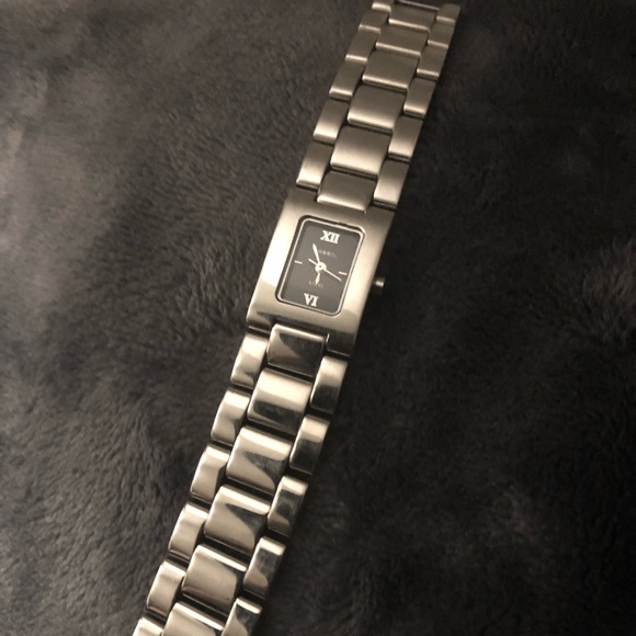 Fossil Stainless Steel Water Resistant Watch - Picture 1 of 8